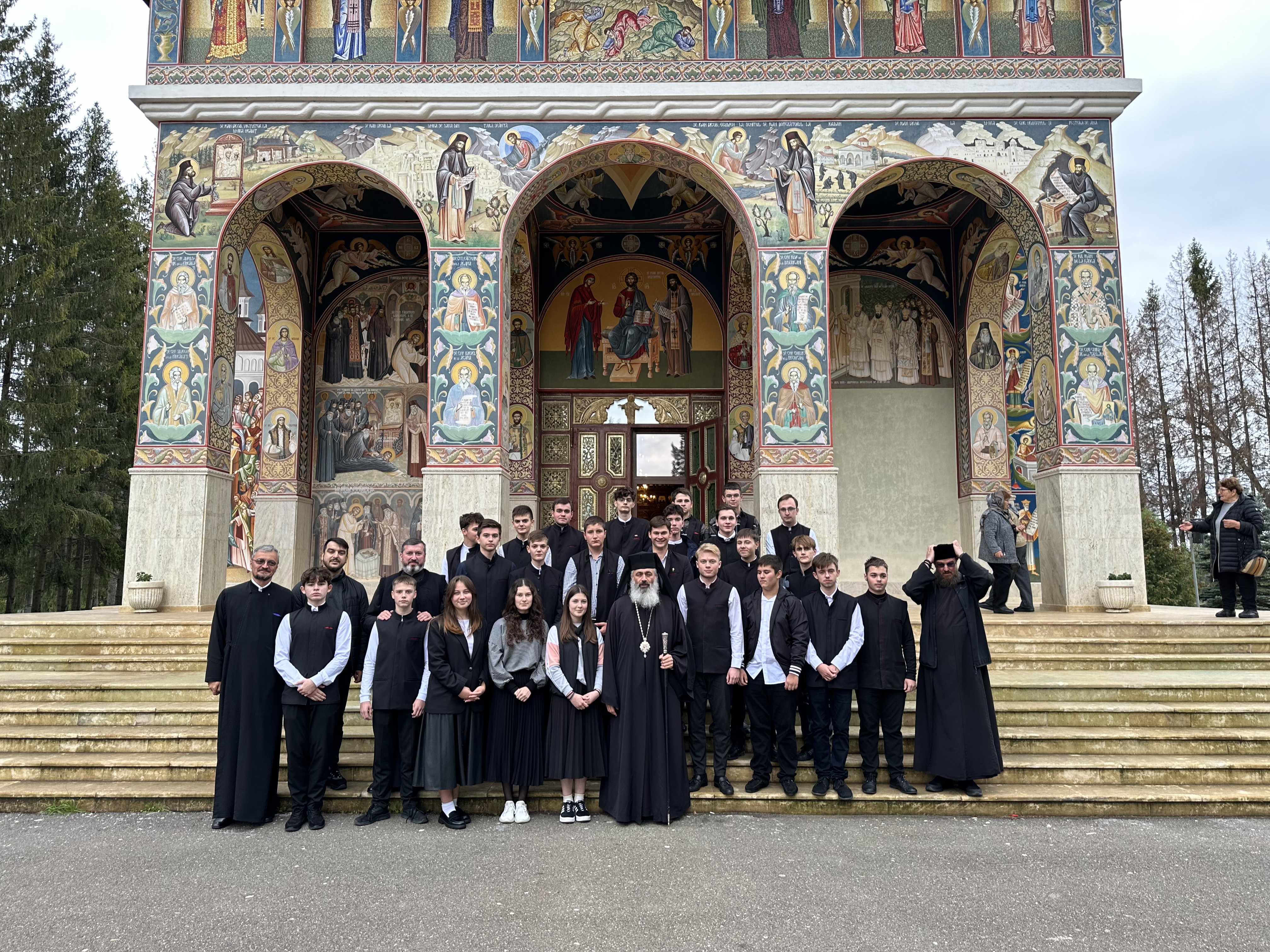 PS Antonie de Bălți a vizitat elevii seminariști basarabeni care studiază la Neamț